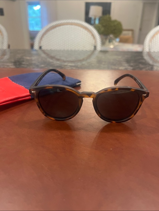 Le Specs Accessories - Le Specs Polarized Black and Tortoiseshell Sunglasses